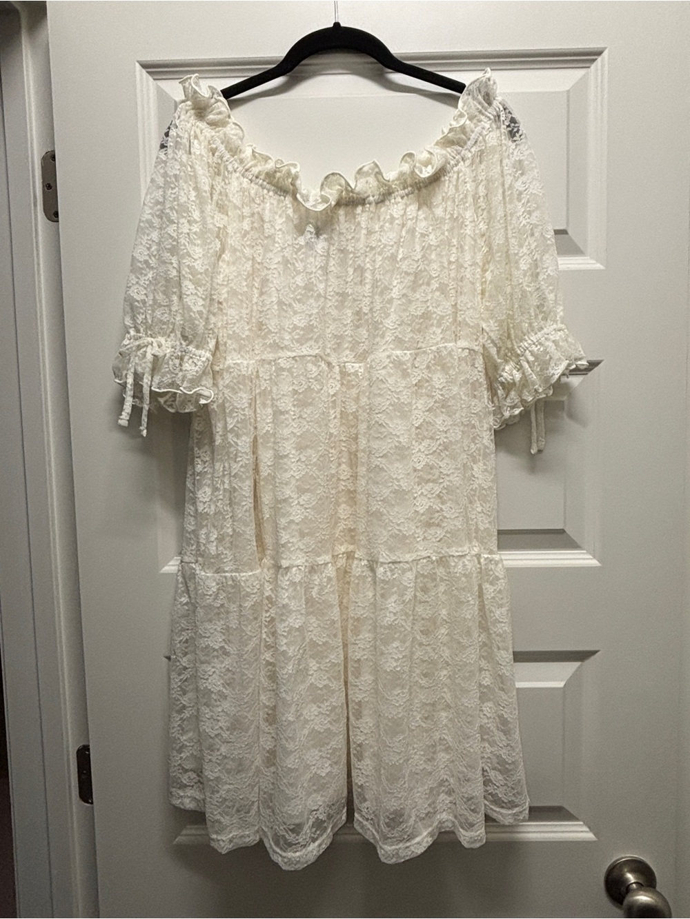 Old Navy White Off-Shoulder Lace Tiered Dress